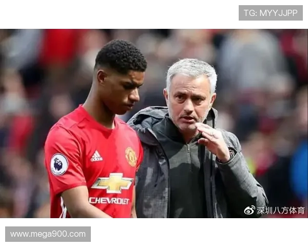 以萨哈盼恩迪亚耶加盟曼联效力